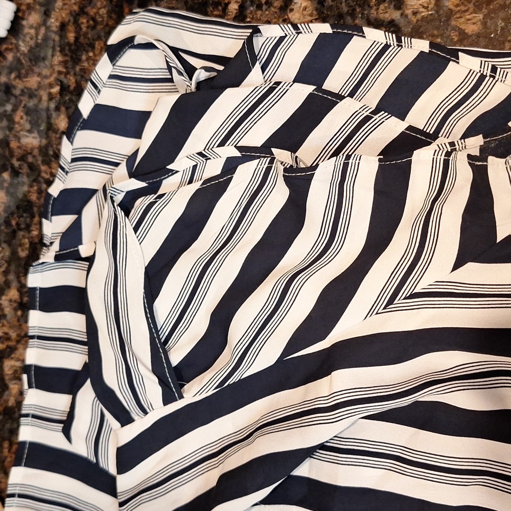 Loft Striped Blouse - Picture 4 of 4